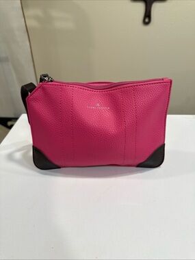 Globe-Trotter Hot Pink Pebbled Cosmetic Pouch with Contrast Trim